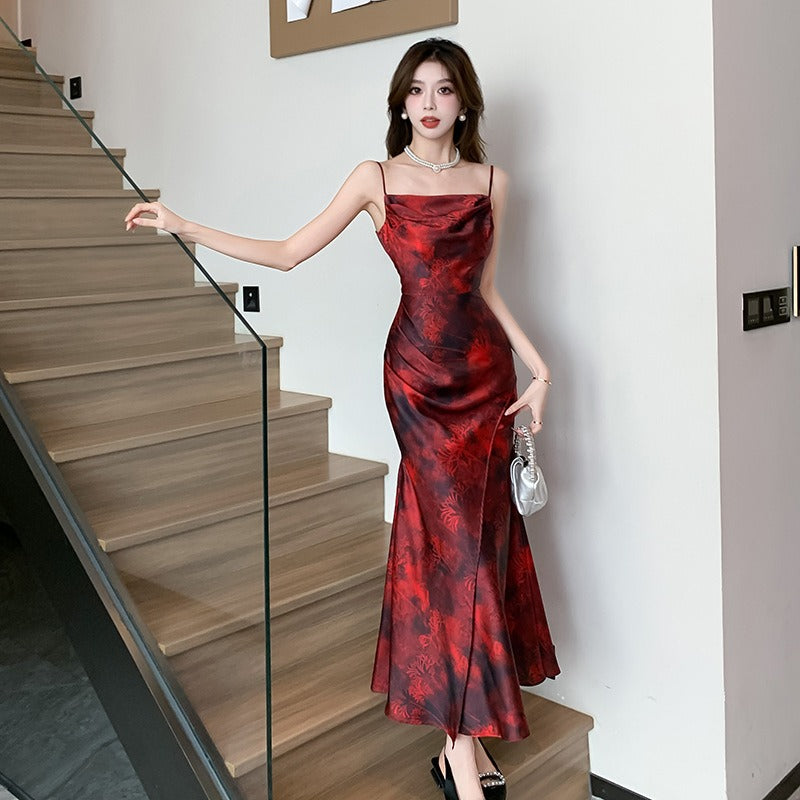 13072487 Elegant and Elegant Sister, Fragrant and Sensational Red Sling Dress - jurk.store